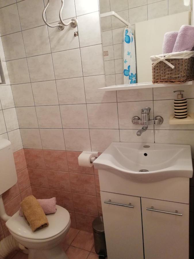 Hotel Apartman Komadina Makarská Exteriér fotografie